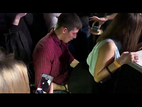 ❤️ Sex real într-un club de noapte rusesc. O rusoaică de 18 ani în anus și vagin futută într-un club de noapte ️  at us ro.yourxxxvideos.ru